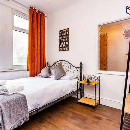 Luke - Union Street Apartment Middlesbrough