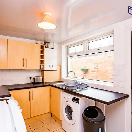Luke - Union Street Apartment *